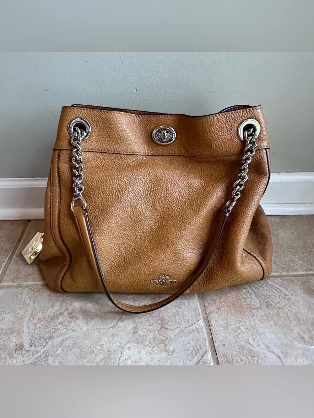 Coach Turnlock Edie Pebbled Leather Shoulder Bag Purse Tan Saddle 36855